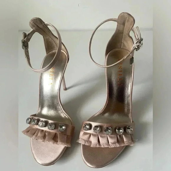 Le Silla Handmade Silk Nude Heels Size 6 NWOT - Picture 5 of 12